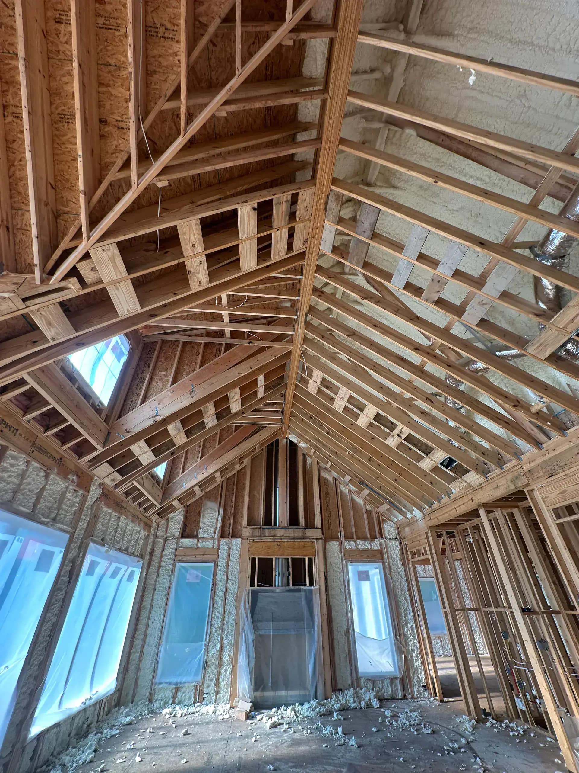 Open Cell vs Closed Cell Spray Foam in Michigan